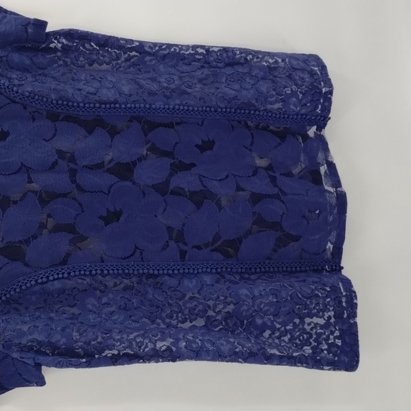 Lauren Conrad brocade and lace blue sheer blouse top size medium short sleeve - Picture 3 of 9